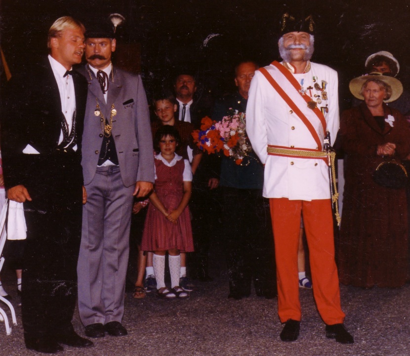 1990058.jpg
