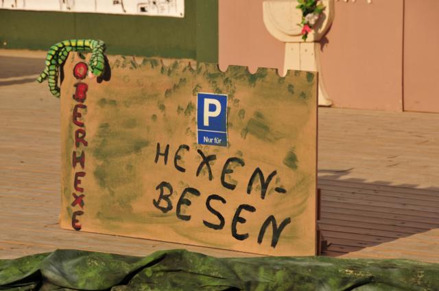 6787-.JPG